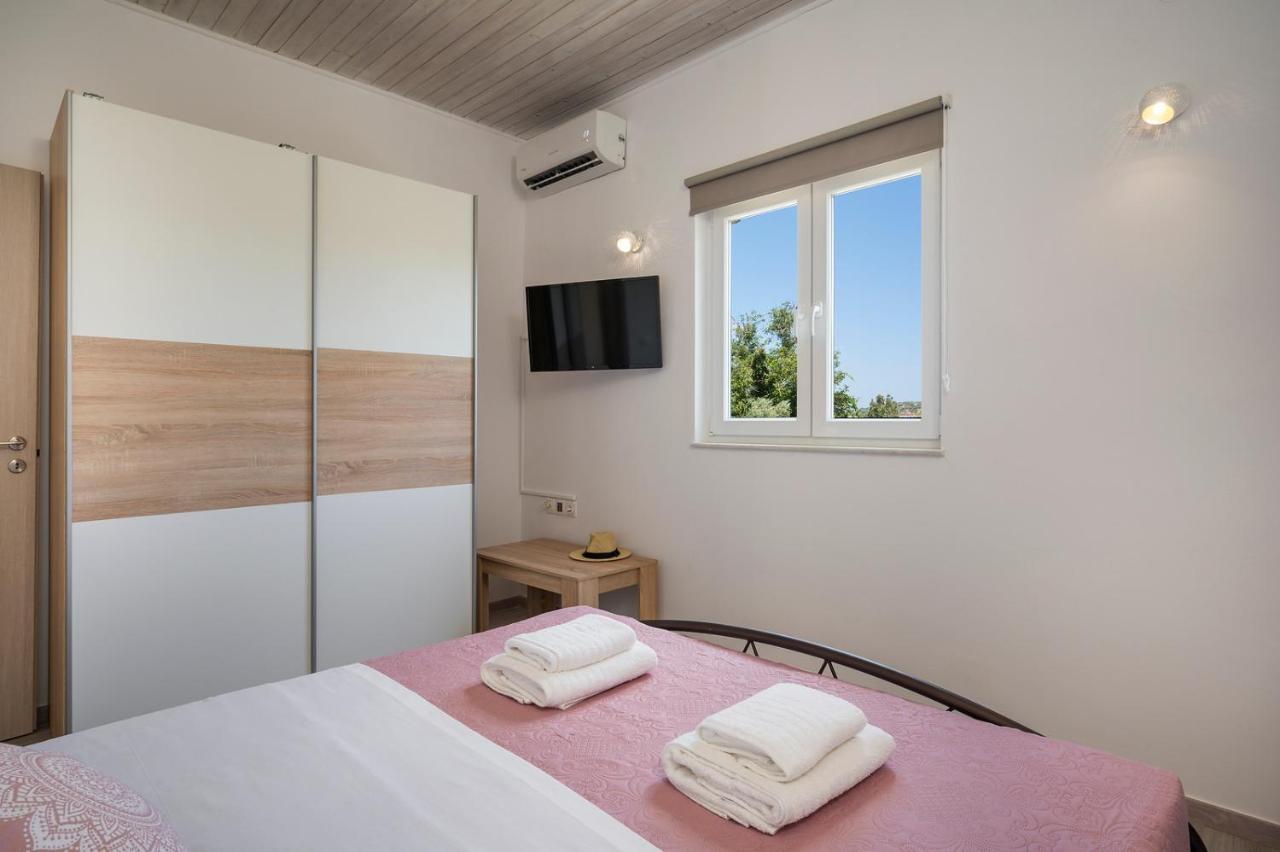 B&M Villas Metochi Siriliou Экстерьер фото